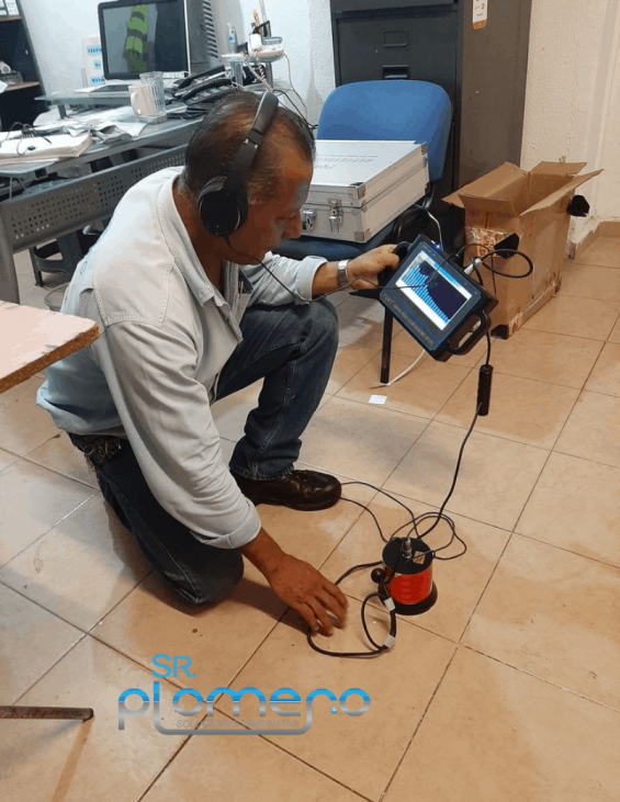 Aparatos para detectar fugas de agua: geófonos y cámara termográfica